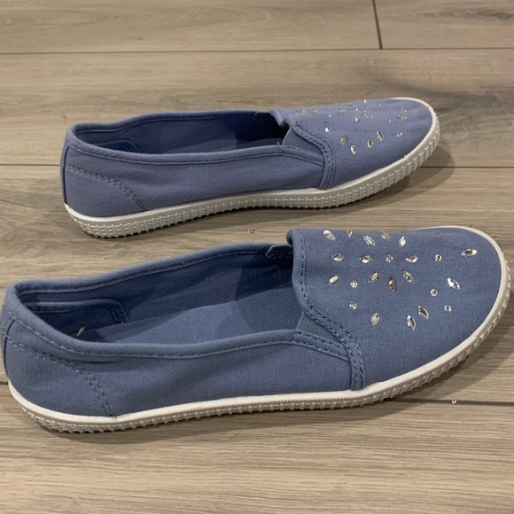 NWOT slip-ons 7 - Picture 3 of 5